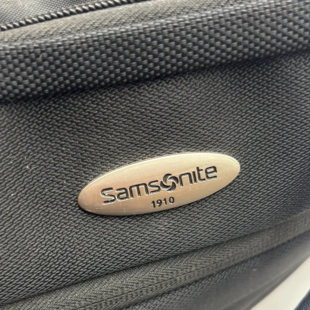 Samsonite Black Laptop Bag for Men TOT8807
